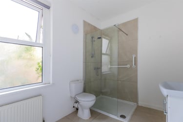 6 bed house, Claude Road, Plasnewydd, Cardiff, CF243QE - Image 13